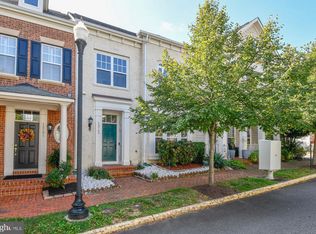 13703 Pinnacle St, Woodbridge, VA 22191
