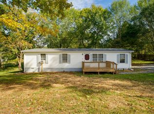 211 N Church St, Cross Plains, TN 37049