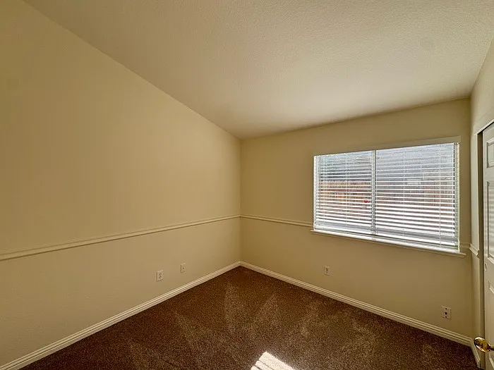 9101 Redwater Dr — Photo 18