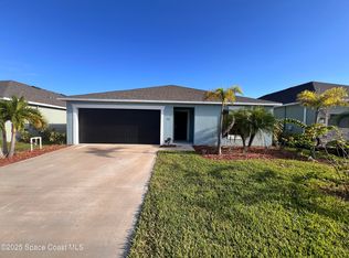 537 Cooper Ct SW, Palm Bay, FL 32908