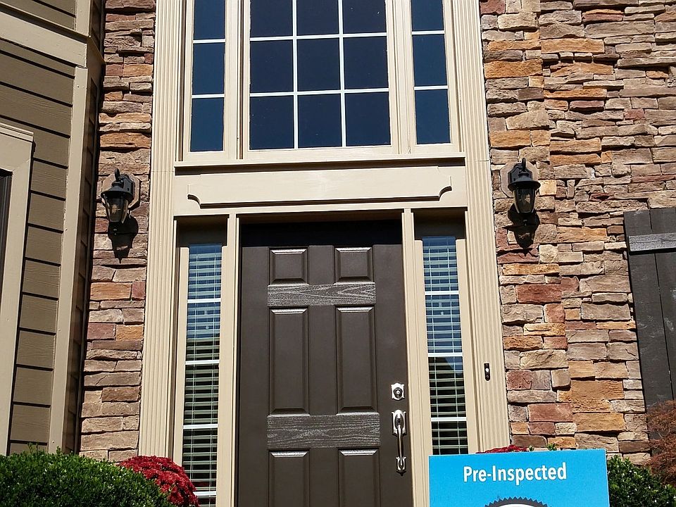 2nd image of 532 Blue Mountain Rise