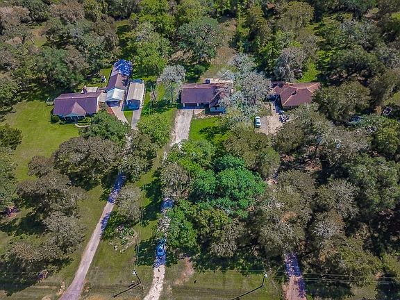 2nd image of 221 County Road 912a