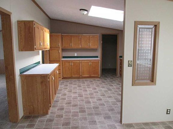 3rd image of 26641 Seminole Ln