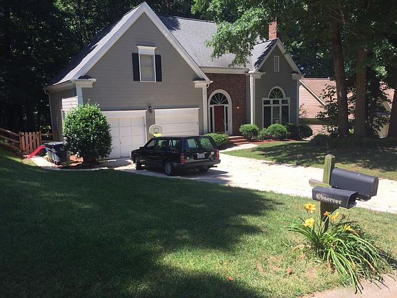 2nd image of 14923 Chilgrove Ln