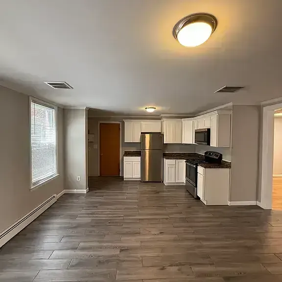 633 Orange St #1 — Photo 12