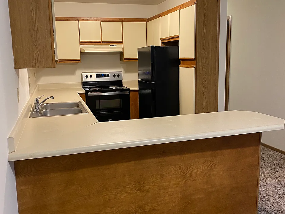 snack bar and kitchen