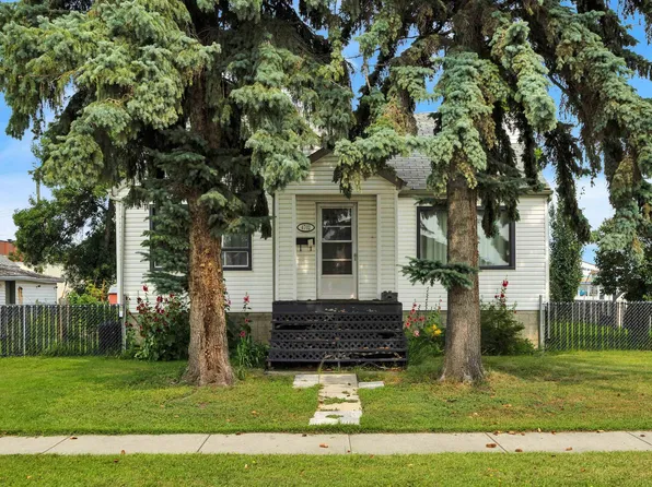 4702 49th Ave, Calmar, AB T0C 0V0