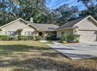 1 Dahlgren Ln, Hilton Head Island, SC 29928