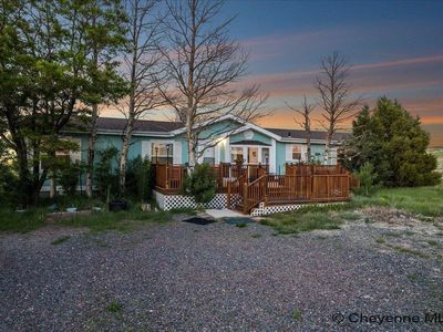 1053 McDonald Rd, Cheyenne, WY, 82009