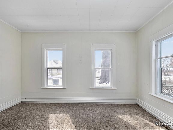 4th image of 1466 W Laketon Ave #1