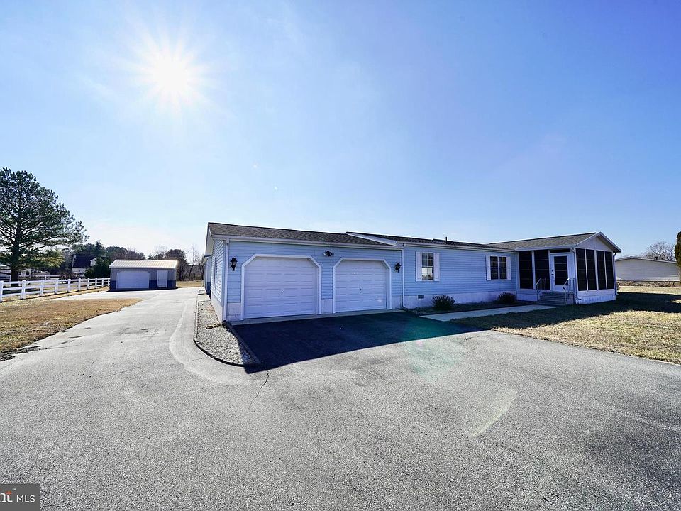 1st image of 114 Dickens Ln