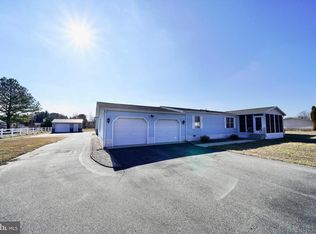 114 Dickens Ln, Felton, DE 19943