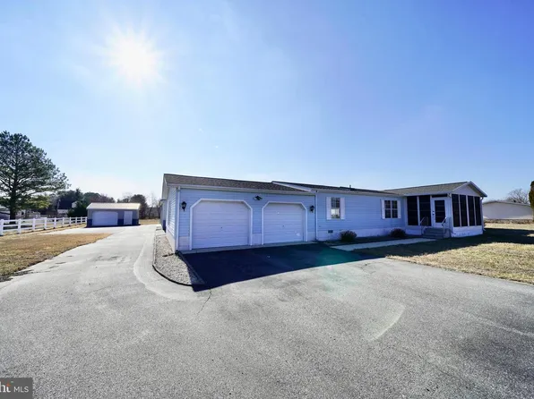 114 Dickens Ln, Felton, DE 19943