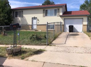 1936 Fernwood Dr, Colorado Springs, CO 80910