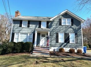 26 Garibaldi St, Bernardsville, NJ 07924
