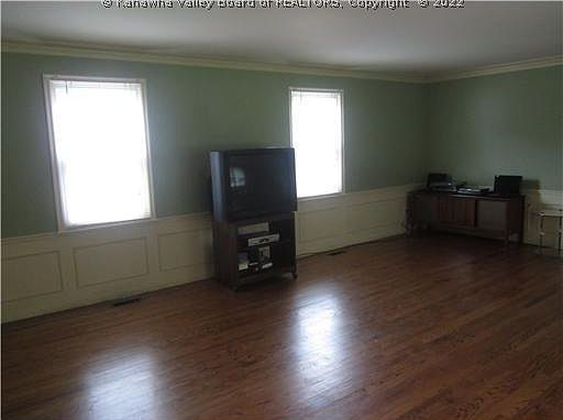 2nd image of 4214 Noyes Ave