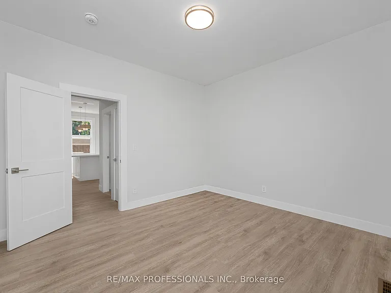 388 Wilson St #1 — Photo 12