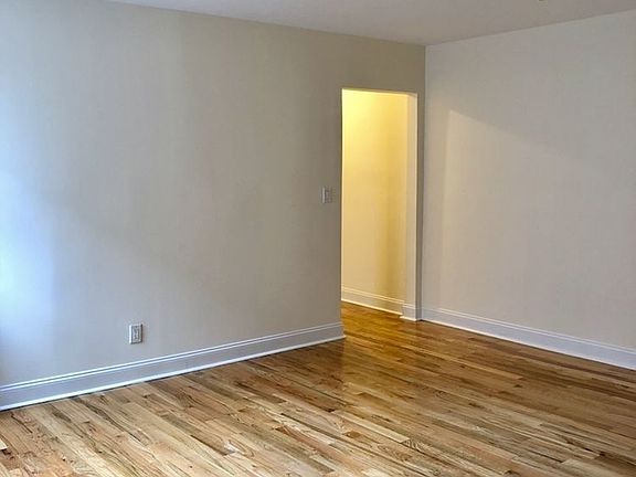 2nd image of 2721 Heath Ave APT 4C