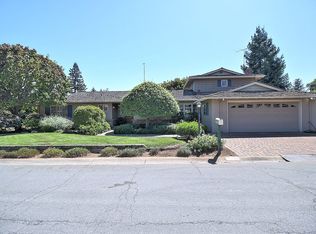 1350 Garthwick Dr, Los Altos, CA 94024