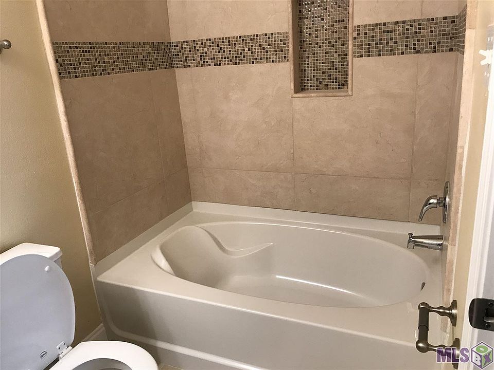 2nd image of 31855 La Highway 16 APT 1101