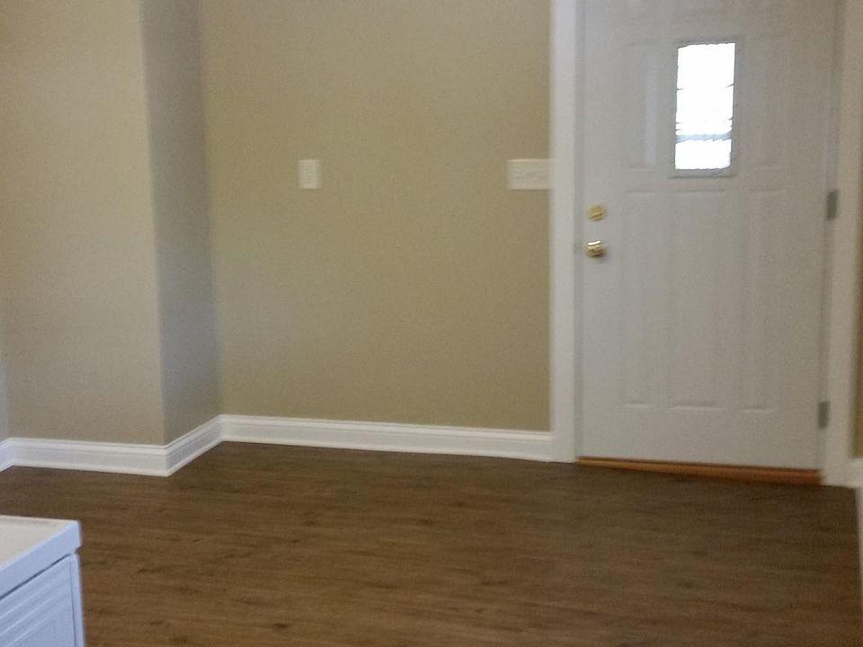 Kitchen-looking from living room
