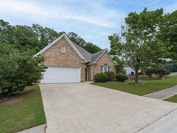 3rd image of 130 Saint Charles Dr
