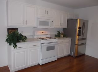 1031 Old Leake Ct, Holly, MI