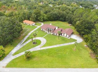 9340 Soaring Hawk Ln, Seffner, FL 33584