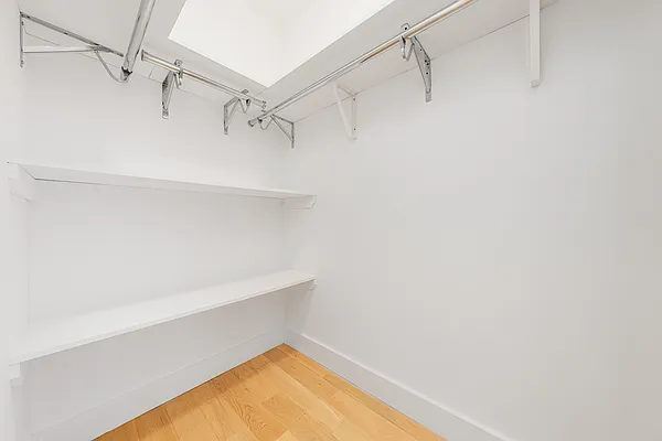 Rented by REAL New York | media 6