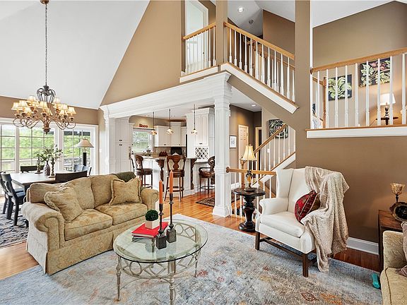 5th image of 3041 Annandale Dr