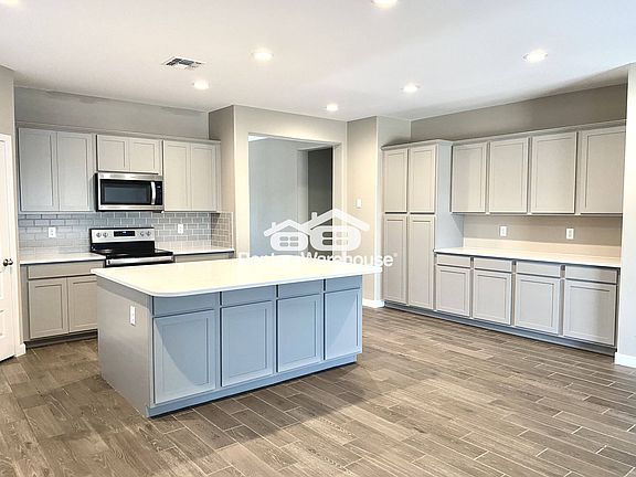 4th image of 36640 N Asturian Valley Way