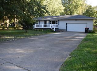 170 Heartwood Dr, Mogadore, OH 44260