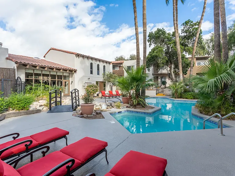Casas Adobes Apartments — Photo 60