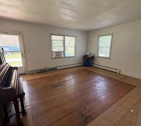 5th image of 4111 Hamilton St