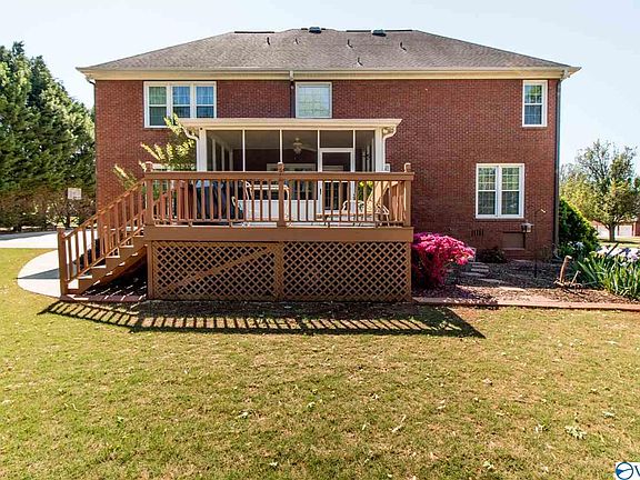 5th image of 107 Hidden Creek Dr