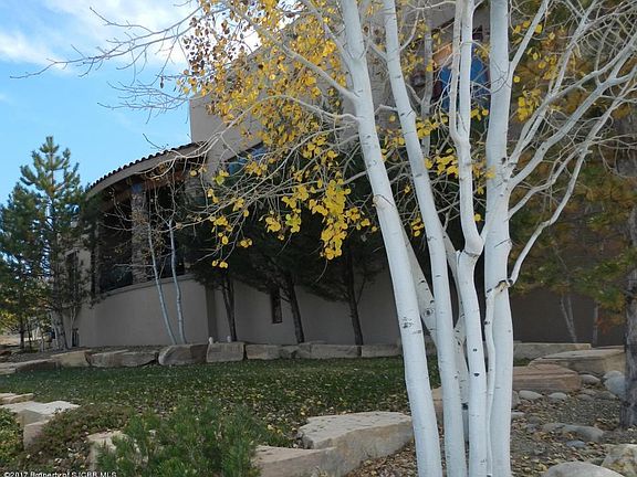 3rd image of 375 Teton Dr
