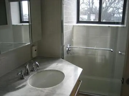 Rented by Corcoran | media 28