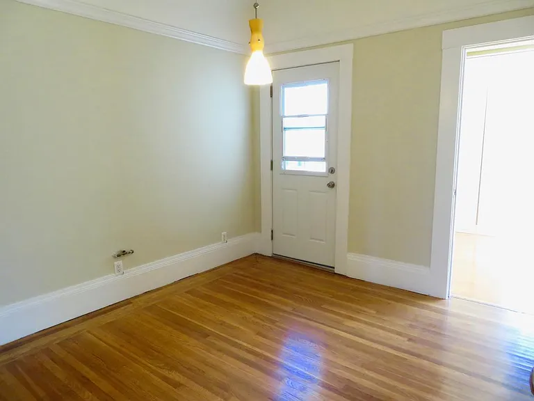 523 Judah St #301 — Photo 6