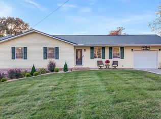 2102 Deerfield Cir, New Market, TN 37820