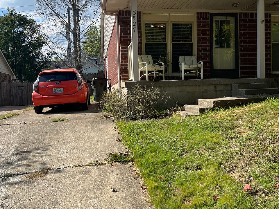 1st image of 3527 Kenesaw Dr