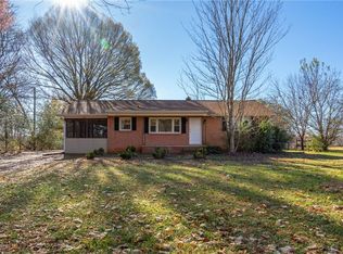 1892 Flat Rock Rd, Reidsville, NC 27320
