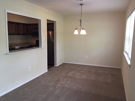 Dining room/ Kitchen entrance