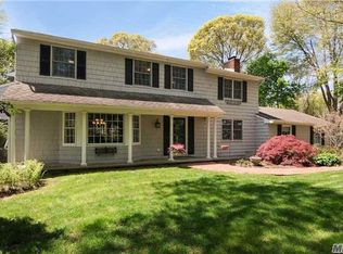 6 Gaslight Way, Stony Brook, NY 11790