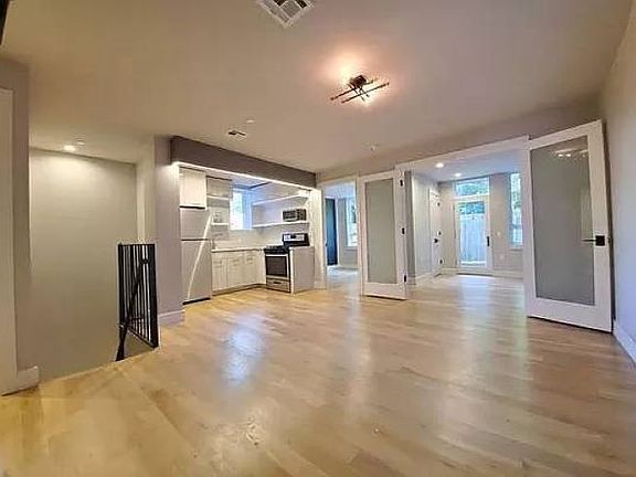 4th image of 198 Clifton Pl APT 1R