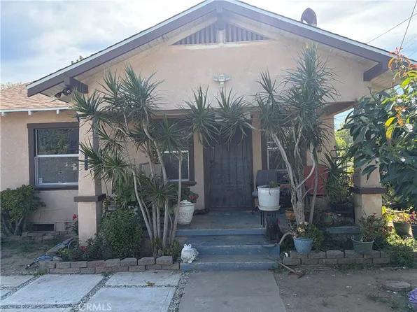 244 N 10th St, Santa Paula, CA 93060