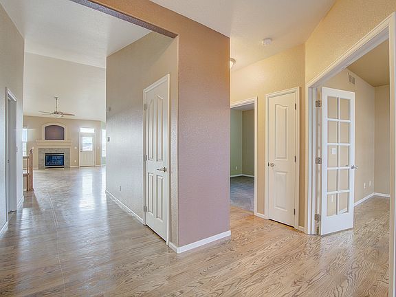 3rd image of 4211 Cameo Ln