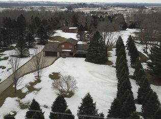 4319 Ranchero Rd, Cedar Falls, IA 50613