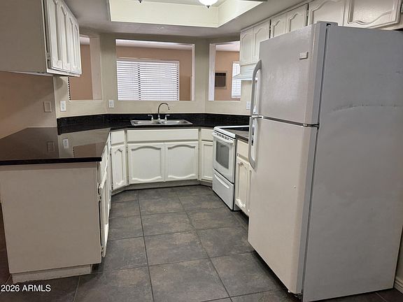 4th image of 624 W KEATS Avenue