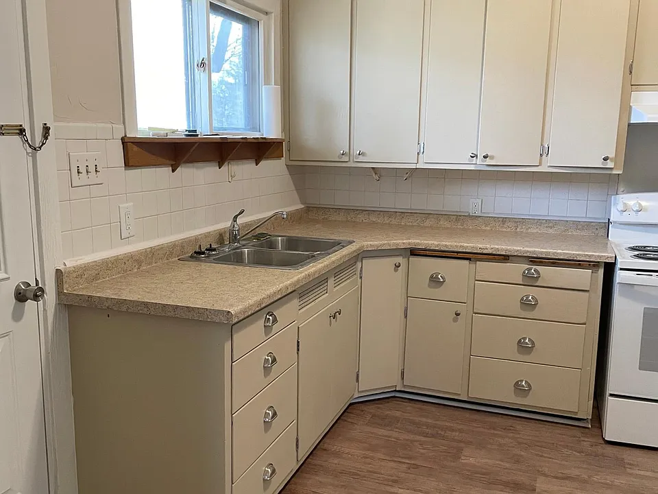 The kitchen.