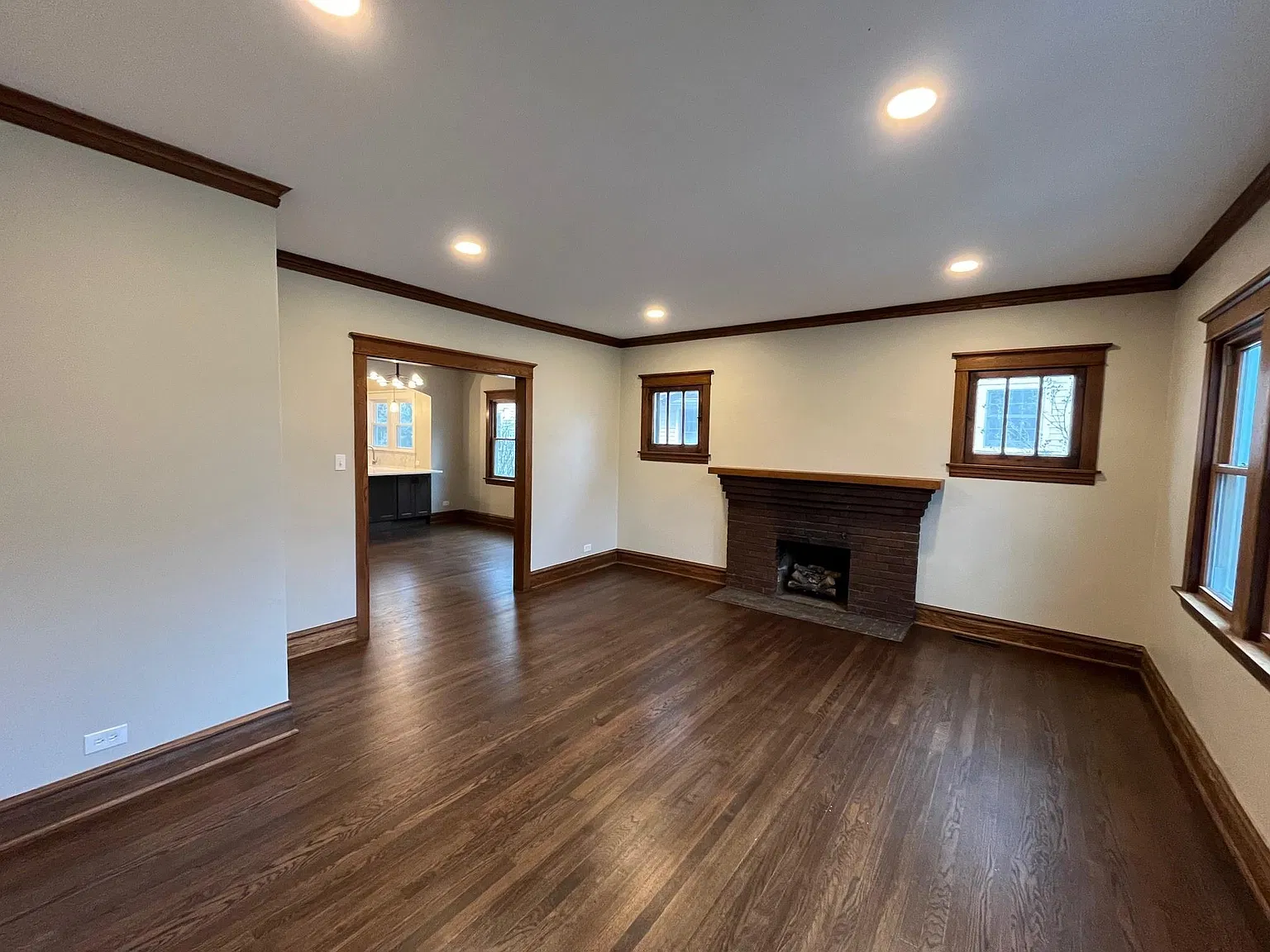 2 bed, 1210 sqft, $3,500 — Photo 2